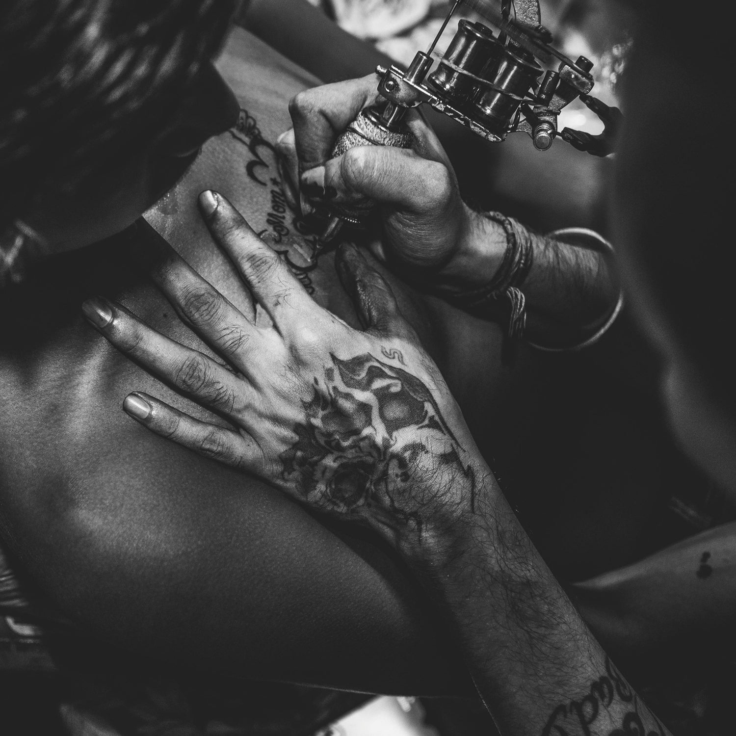 Is Natural Skincare Better for Tattoos? Exploring the Benefits with Scorpion Sting!